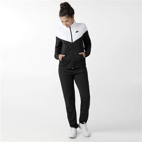 Nike trainingspakken dames